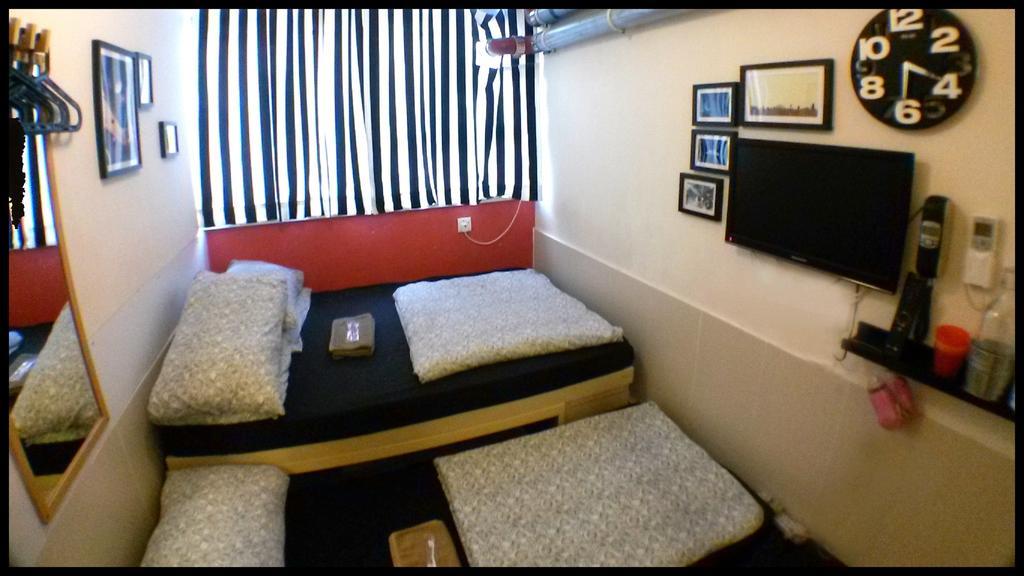 Micro Hotel Hong Kong Bilik gambar