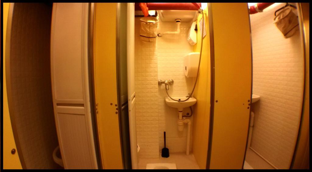 Micro Hotel Hong Kong Bilik gambar
